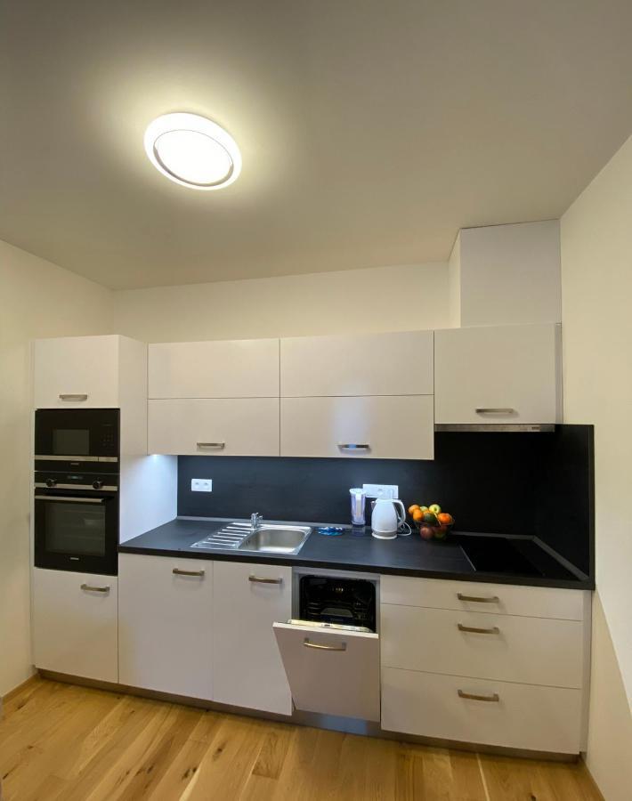 Lovely Studio Apartment, Free Parking 1,55 Hight Prague Luaran gambar